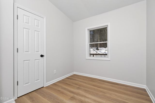 40 Sherwood Drive, Colonie, NY 12110