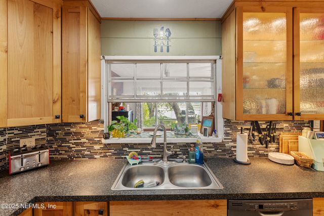 5915 WHITE SANDS Road, Keystone Heights, FL 32656