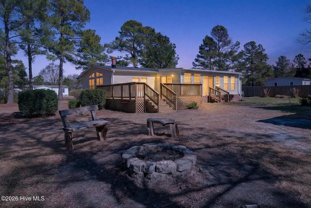 1229 Zack Street SE, Bolivia, NC 28422