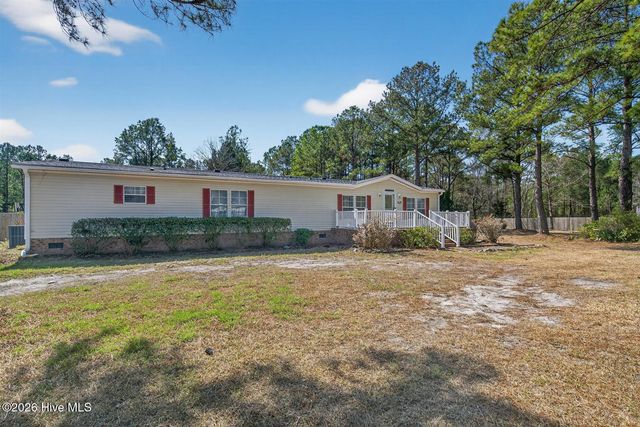 1229 Zack Street SE, Bolivia, NC 28422