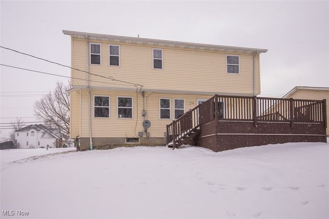 6598 Richmond Road, Oakwood Village, OH 44146