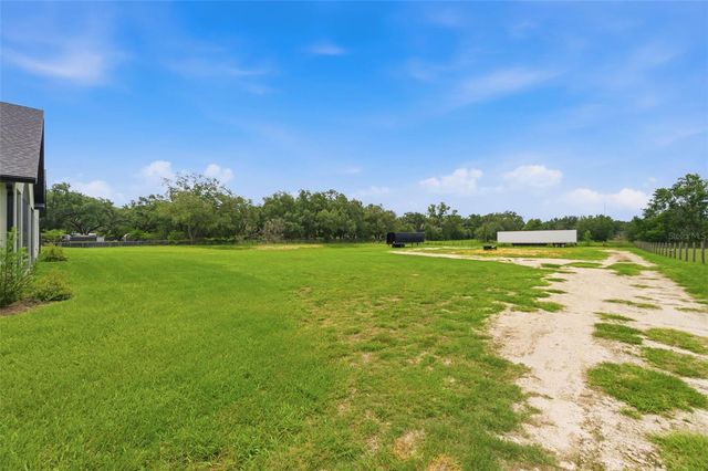 37904 TRILBY ROAD, Dade City, FL 33523