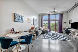 2124 E 6th ST 305, Austin, TX 78702