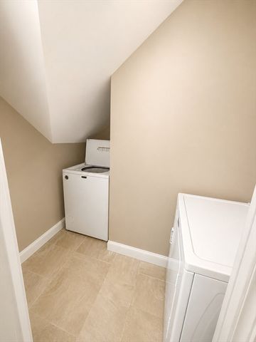 177 Anthony St, Fall River, MA 02721