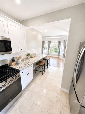 177 Anthony St, Fall River, MA 02721