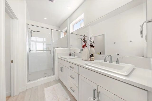 253 Waypoint, Tustin, CA 92782