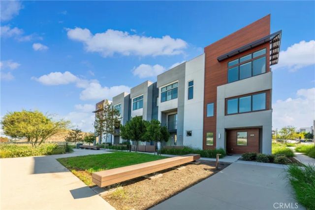 253 Waypoint, Tustin, CA 92782