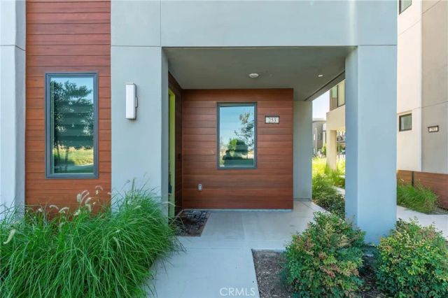 253 Waypoint, Tustin, CA 92782