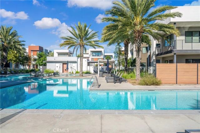 253 Waypoint, Tustin, CA 92782
