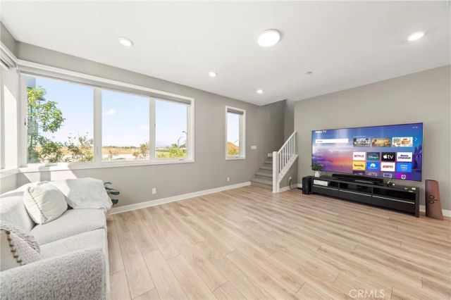 253 Waypoint, Tustin, CA 92782