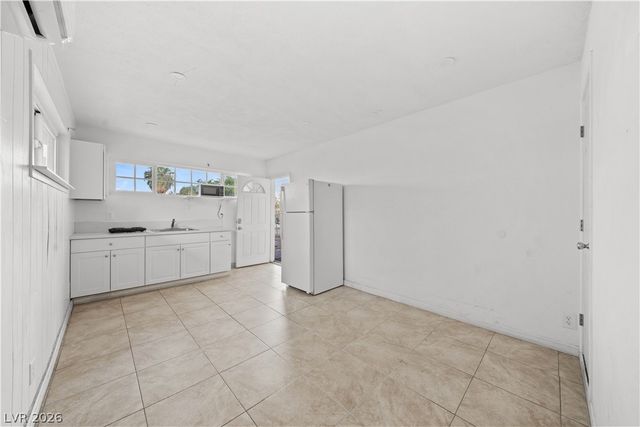 1001 Silver Lake Drive, Las Vegas, NV 89108