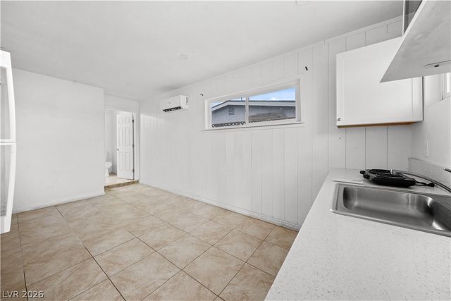 1001 Silver Lake Drive, Las Vegas, NV 89108