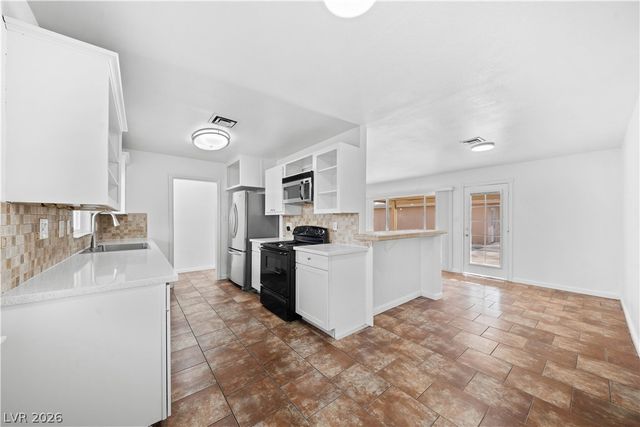 1001 Silver Lake Drive, Las Vegas, NV 89108