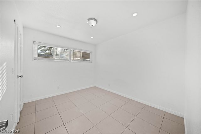 1001 Silver Lake Drive, Las Vegas, NV 89108