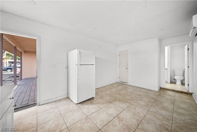1001 Silver Lake Drive, Las Vegas, NV 89108