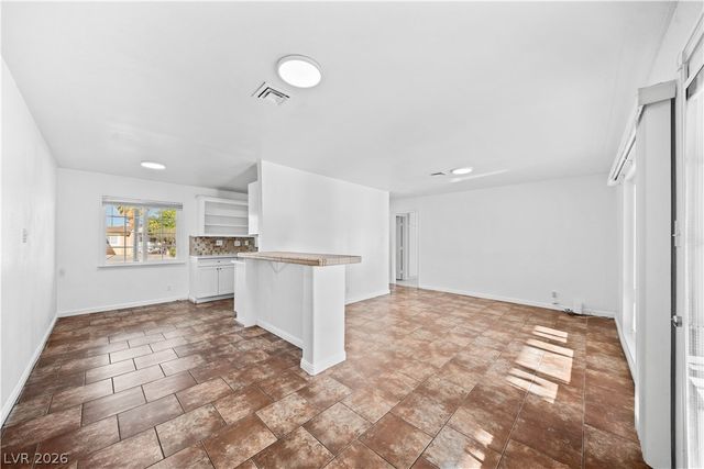 1001 Silver Lake Drive, Las Vegas, NV 89108