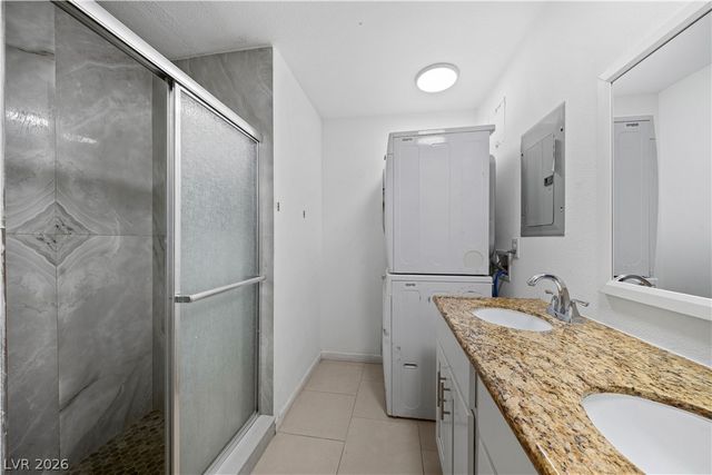 1001 Silver Lake Drive, Las Vegas, NV 89108