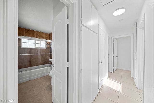 1001 Silver Lake Drive, Las Vegas, NV 89108