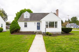 26 Crumwold Place, Hyde Park, NY 12538