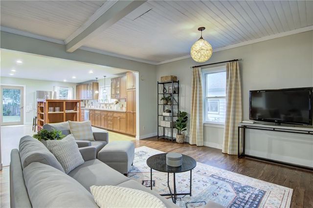 1012 Garfield Avenue, Altoona, WI 54720