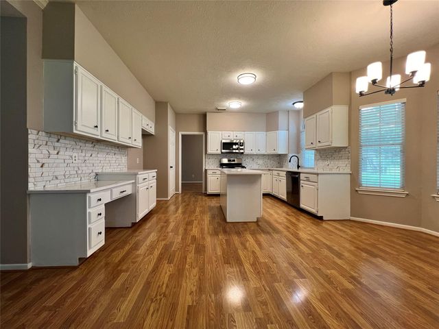 11422 Willow Field Drive, Cypress, TX 77429