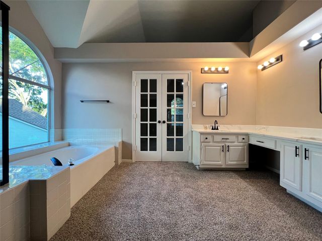 11422 Willow Field Drive, Cypress, TX 77429