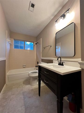 11422 Willow Field Drive, Cypress, TX 77429