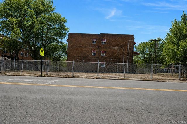 1910 Randall Avenue, Bronx, NY 10473