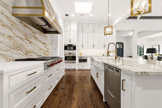 38 Abbey Creek Way, Dallas, TX 75248