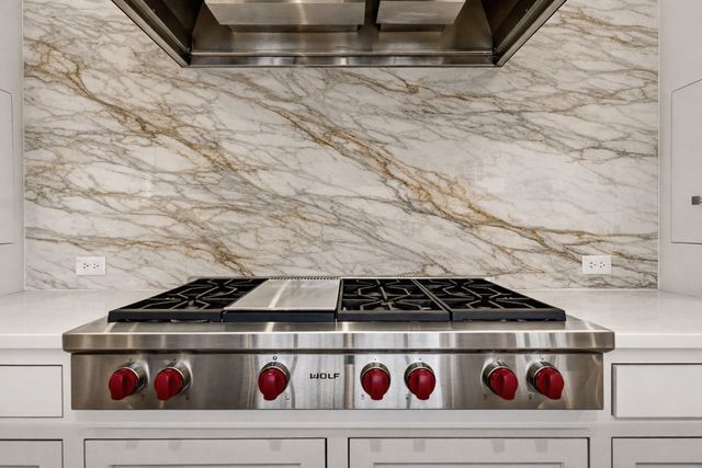 38 Abbey Creek Way, Dallas, TX 75248