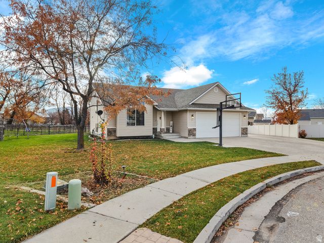 411 N 150 W, Hyde Park, UT 84318