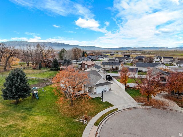 411 N 150 W, Hyde Park, UT 84318