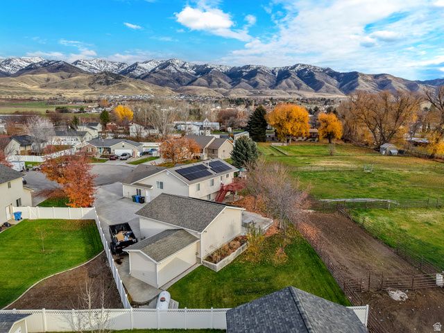 411 N 150 W, Hyde Park, UT 84318