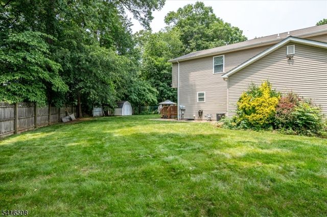 73 Mariners Court, Plainfield City, NJ 07063