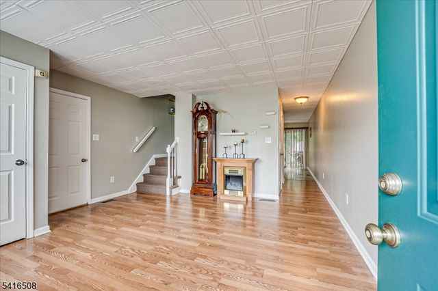 73 Mariners Court, Plainfield City, NJ 07063