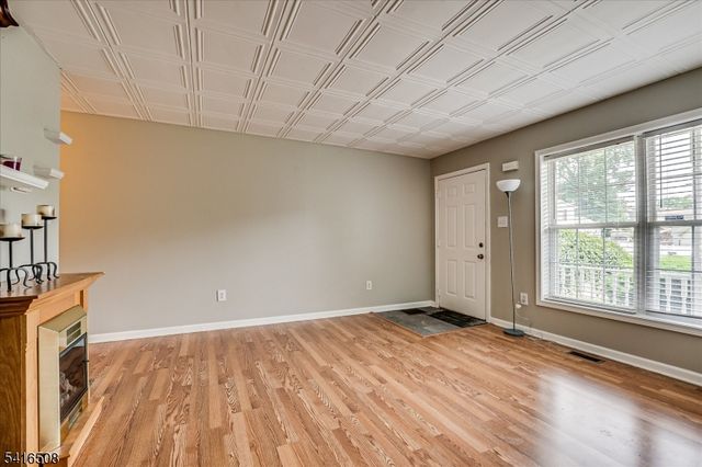 73 Mariners Court, Plainfield City, NJ 07063