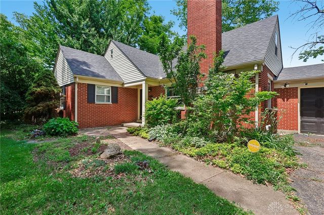 141 Napoleon Drive, Kettering, OH 45429