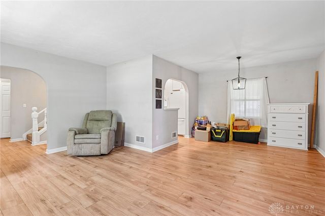 141 Napoleon Drive, Kettering, OH 45429