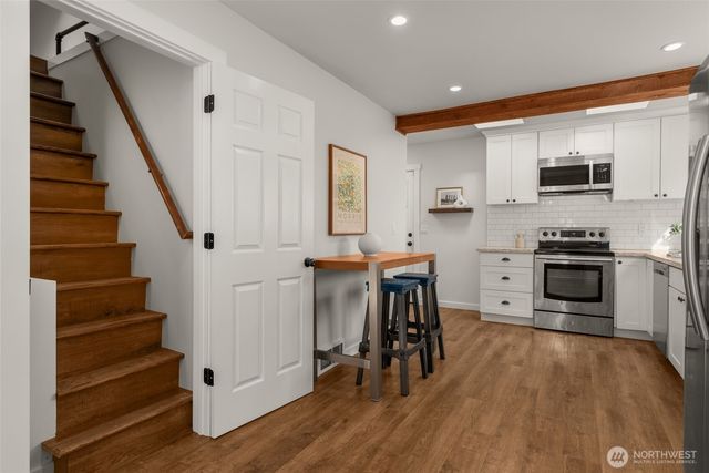 10530 Ashworth Avenue N, Seattle, WA 98133