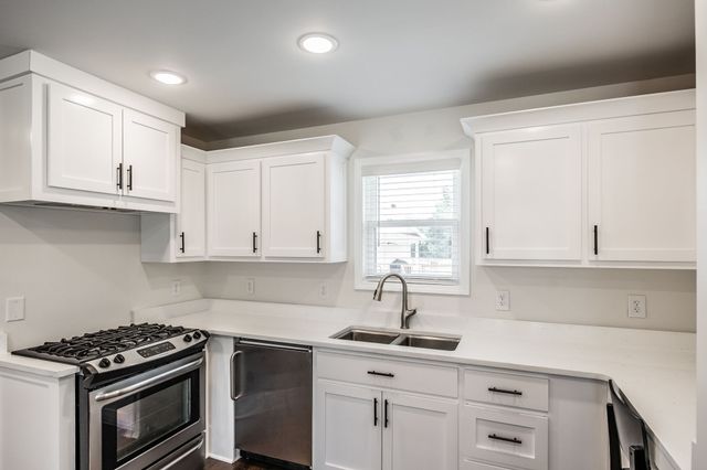 124 Emma Dr, Portland, TN 37148