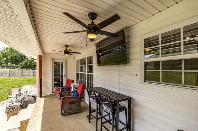 124 Emma Dr, Portland, TN 37148