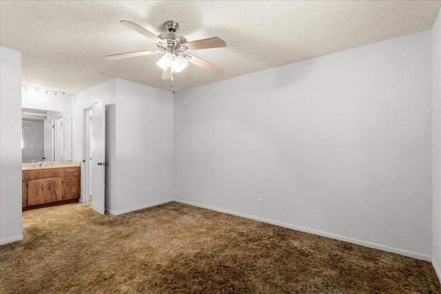 310 McClendon DR, Elgin, TX 78621