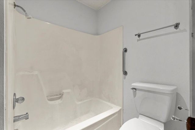 310 McClendon DR, Elgin, TX 78621