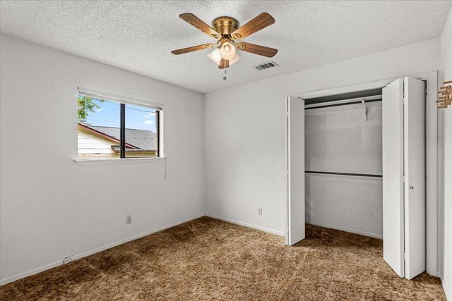 310 McClendon DR, Elgin, TX 78621