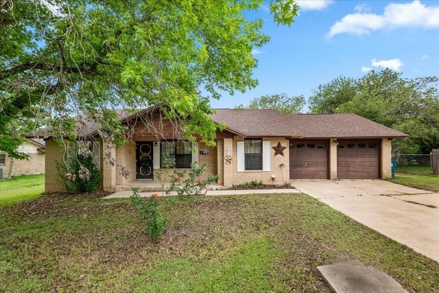 310 McClendon DR, Elgin, TX 78621