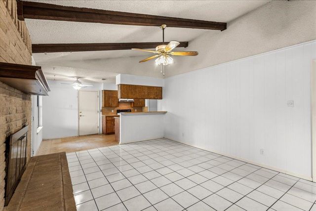 310 McClendon DR, Elgin, TX 78621