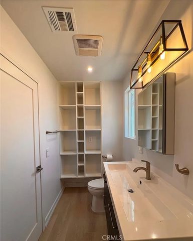 2686 Greenfield, Los Angeles, CA 90064