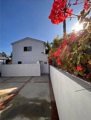 2686 Greenfield, Los Angeles, CA 90064