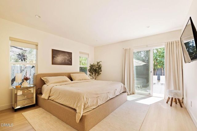 17922 Martha Street, Los Angeles, CA 91316