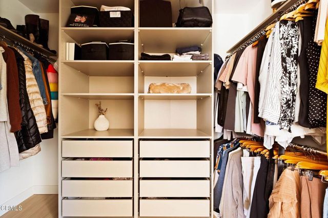 17922 Martha Street, Los Angeles, CA 91316